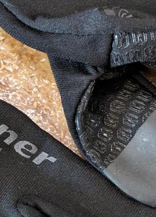 Легкие спортивные перчатки ziener touch