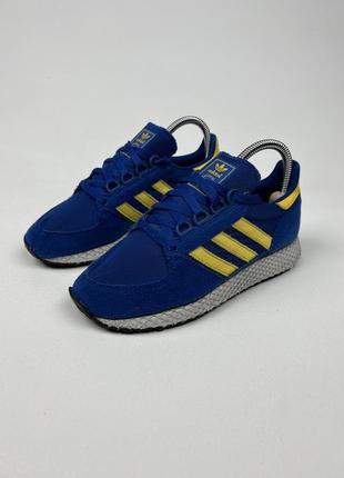 Оригінальні кросівки adidas