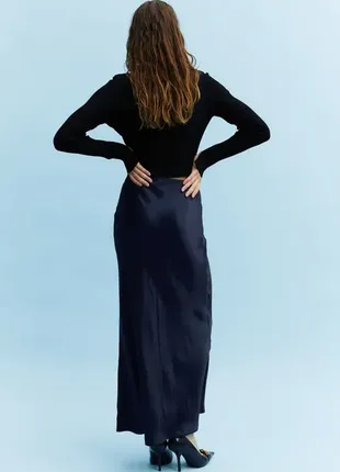 Стильная базовая юбка из вискозы2 фото
