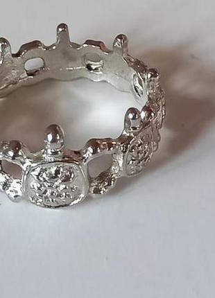 Оригінальна каблучка. європа.