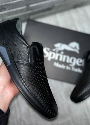 Чоловічі шкіряні чорні туфлі з перфорацією від виробника springer