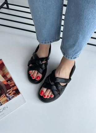 Босоніжки чорні