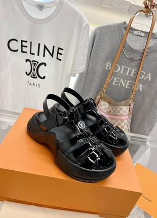 Сандалії на платформі білі чорні9 фото