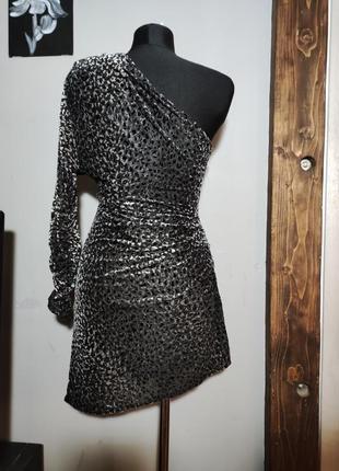 Тренд бархатне плаття asos design платье на одно плечо плече леопард принт гепард7 фото