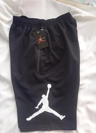 Мужские спортивные шорты jordan розмір m6 фото