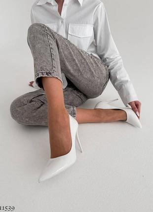 Туфлі лодочки білі жіночі5 фото