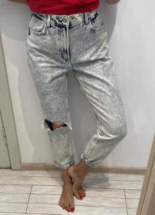 Супер стильные вываренные джинсы мом, джинсы mom