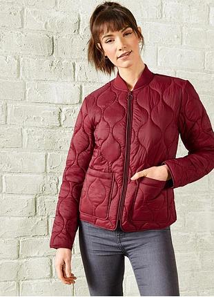 Жіноча коротка куртка-жакет esmara