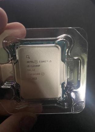 Intel i5-12400f