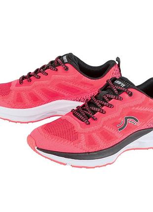 Женские кроссовки для спорта и отдыха