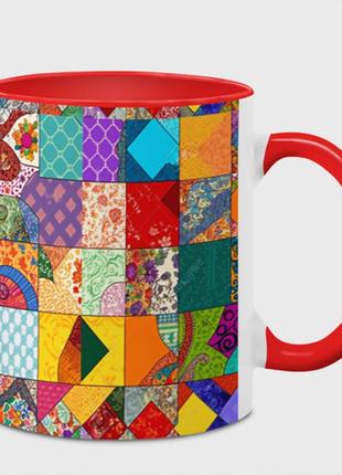 Чашка с принтом  «разноцветные лоскуты» (цвет чашки на выбор)
