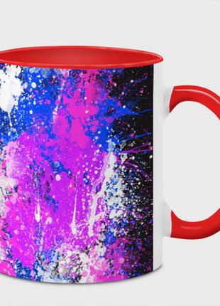 Чашка с принтом  «разбрызганная фиолетовая краска - темный фон» (цвет чашки на выбор)