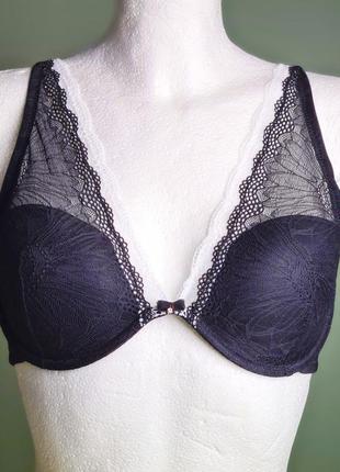 Бюстгальтер c&a