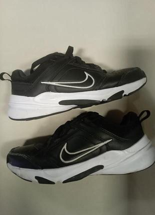 Nike кросівки , оригінал1 фото