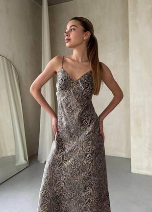 Женское изящное легкое классическое длинное платье шелк миди без рукавов бежевый, молочный, графит2 фото