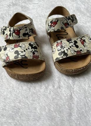 Босоніжки/дитячі босоніжки