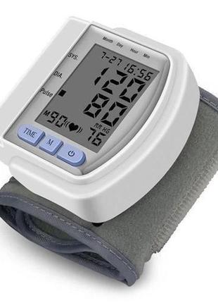 Тонометр на запястье blood pressure  на батарейках для тех кто часто контролирует свое давление