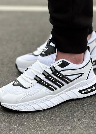 Замшеві чоловічі демісезонні спортивні кросівки adidas білі3 фото