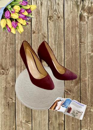 Туфлі-лодочки