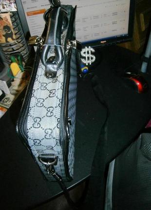 Gucci logo laptop bag сумка для ноутбука наплечный ремень и 2 замка2 фото