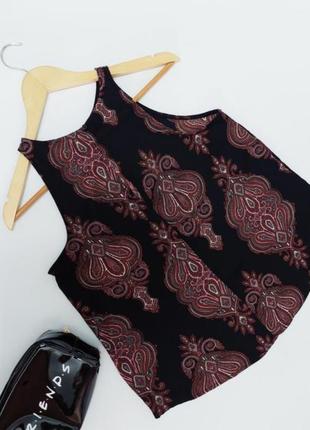 Женская блуза свободного кроя черная с принтом от бренда ginatricot4 фото