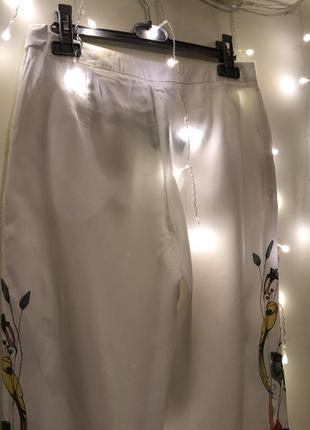 Стильные широкие белые штаны в цветочек h&m2 фото