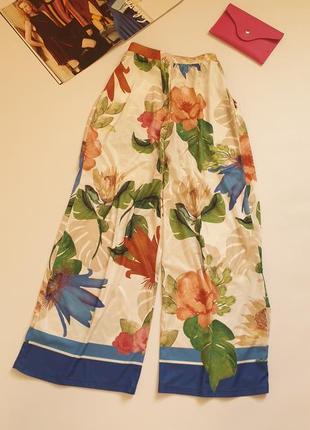 Брюки в квітковий принт zara p.s