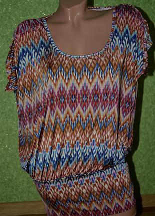 Яскрава кольорова туніка на манжетте , блуза