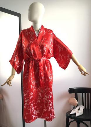 Шелковый красный халат кимоно