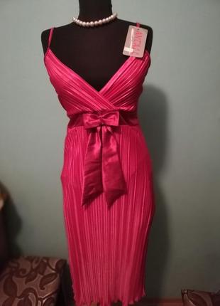 Блискуче ошатне міді-сукня-плісе від antall