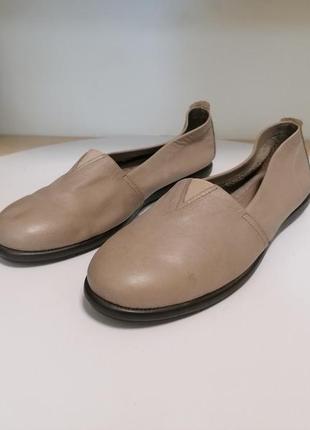 Балєтки чоловічі aerosoles