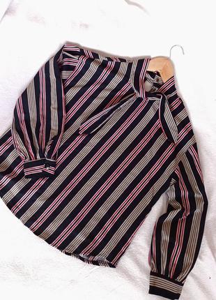 Стильная нарядная блузка в полоке бренда akoz1 фото