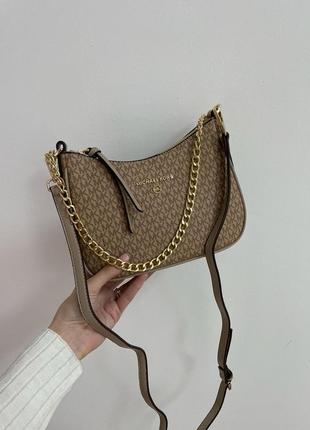 Сумка женская в стиле michael kors jet set charm small logo pochette beige5 фото