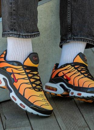 Мужские кроссовки zapatillas de running Nike hombre neutro tope amortiguación talla 39 tn+ black\orange#найк