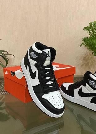 Nike air jordan 1 retro2 фото