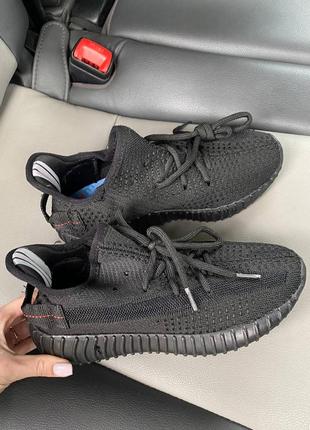 Кросівки жіночі чорні nike yeezy boost 350