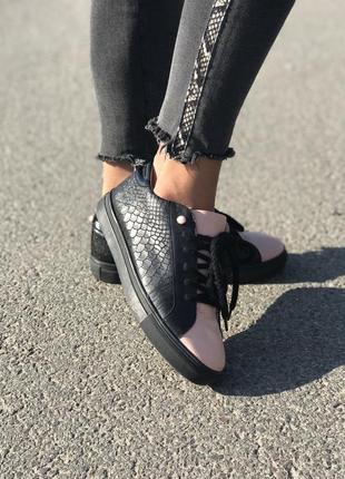 Кеды, кроссовки