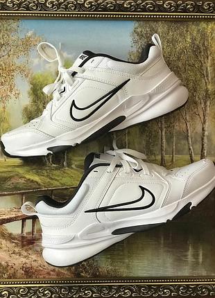 Кроссовки nike defyallday 4e (dm7564-100)