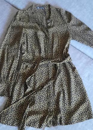 Модное платье-халат zara 26/s с карманами и поясом .2 фото