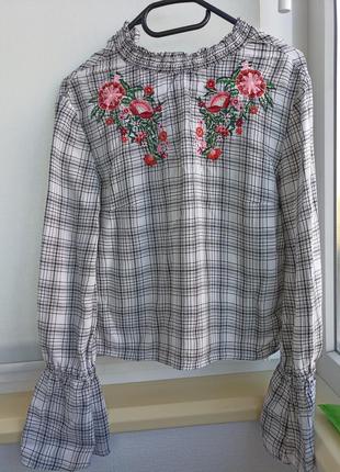 Блуза с вышивкой3 фото