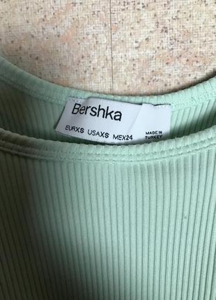 Классный топ в рубчик с боковыми затяжками bershka8 фото