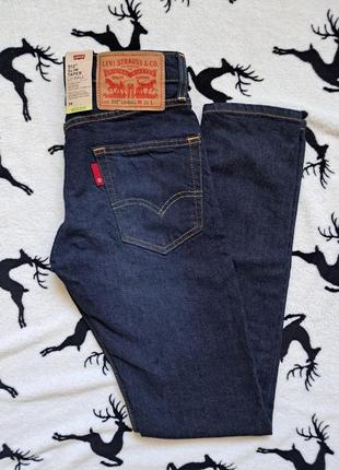 Джинсы levi's