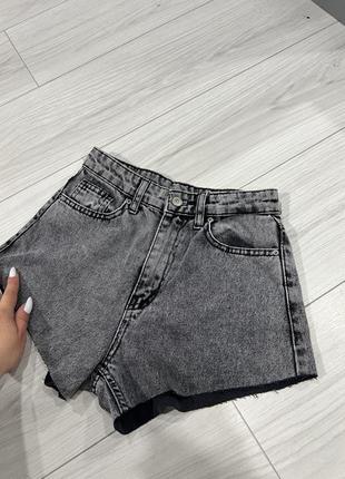 Джинсовые шорты мом широкие серые графитные юбка летние
