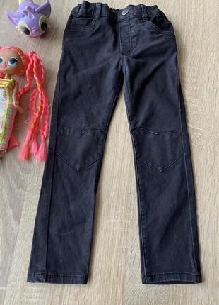 2-3 тонкие брюки джинсы h&amp;m с сердечками на коленях2 фото