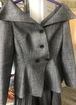 Жакет жіночий