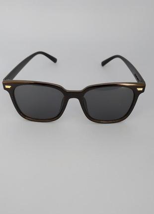 Стильні сонцезахисні окуляри стильные солнцезащитные очки 4473 фото
