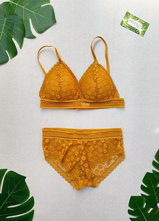 Универсальный кружевной комплект на все случаи жизни