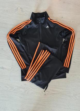 Жіночий спортивний костюм adidas, розмір м