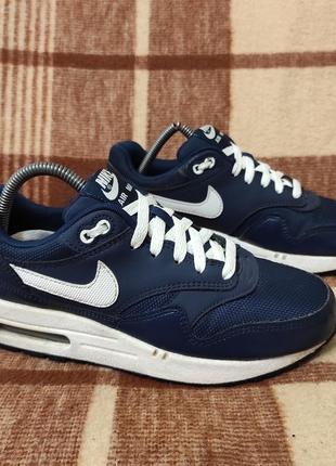 Оригінальні кросівки nike air max