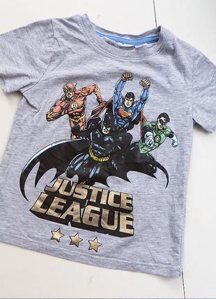 Футболка з малюнком